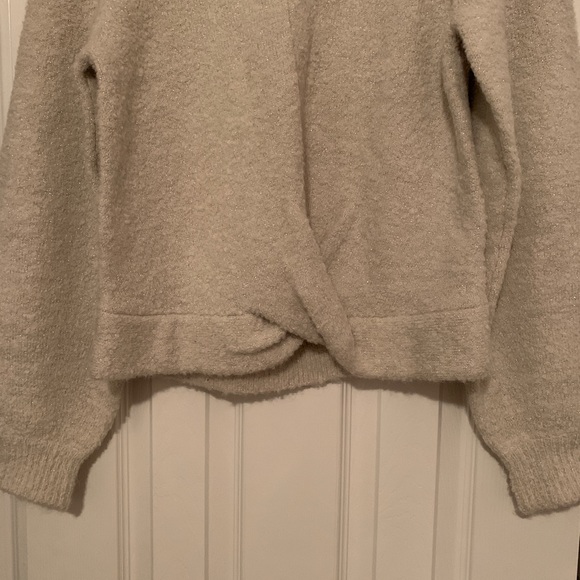 Sweater - Picture 3 of 3